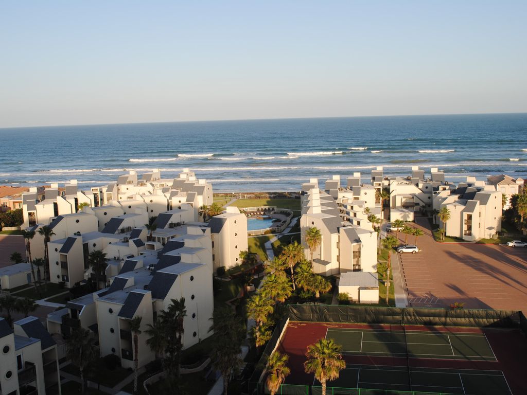 South Padre Island fully furnished vacation condo
